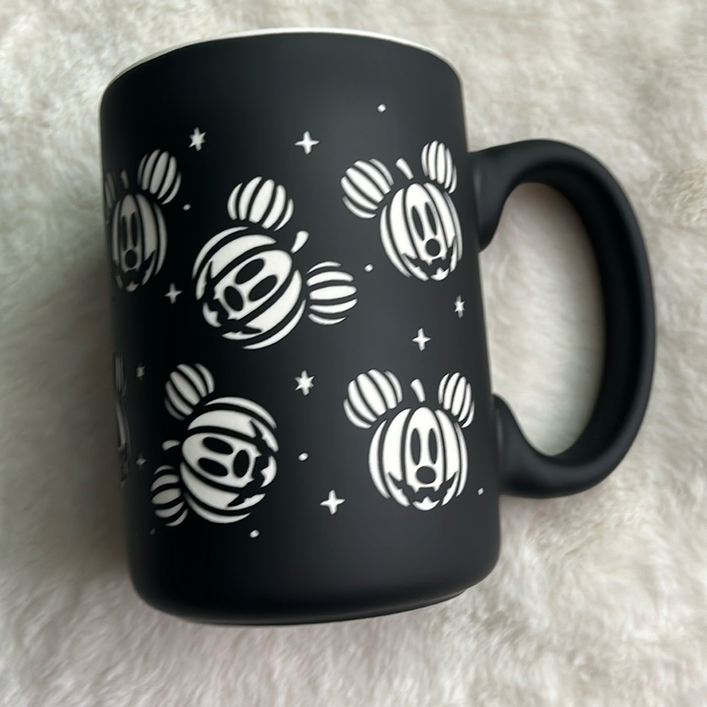 New Disney Mug - Picture 1 of 3